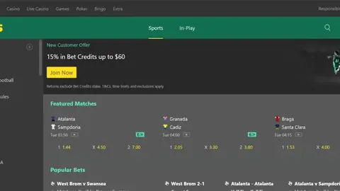 陈经纶中学游泳馆盛大开业，世界冠军首日莅临添彩